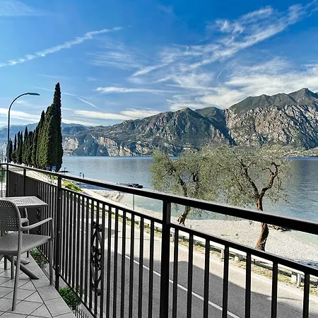 Ferienwohnung Casa Antonio Malcesine Exterior foto